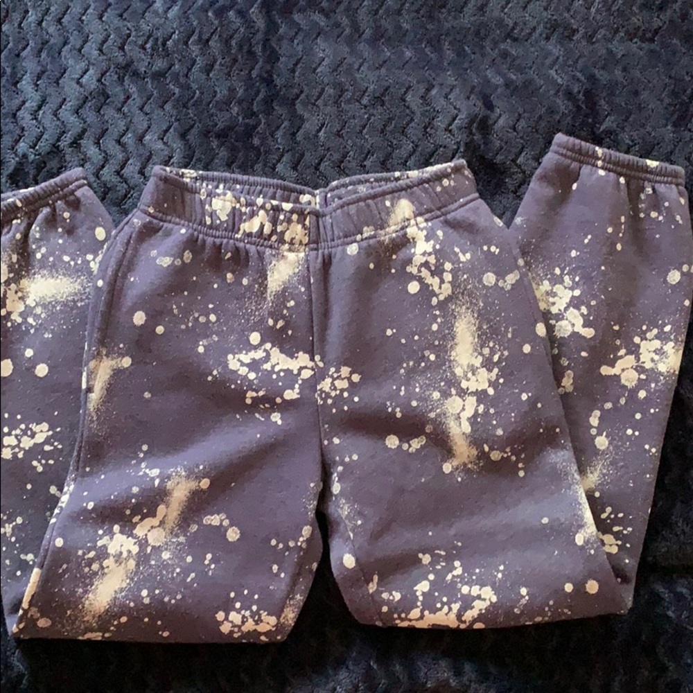 Sweatpants - Picture 12 of 14